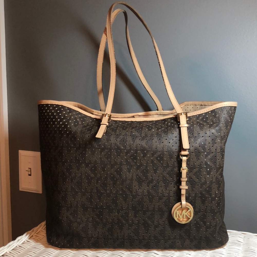 Michael Kors Signature Tote